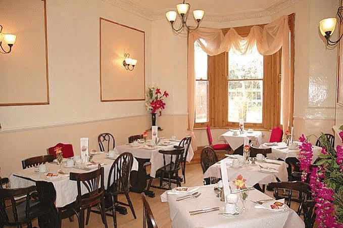 The Moorings Hotel Севенокс Экстерьер фото